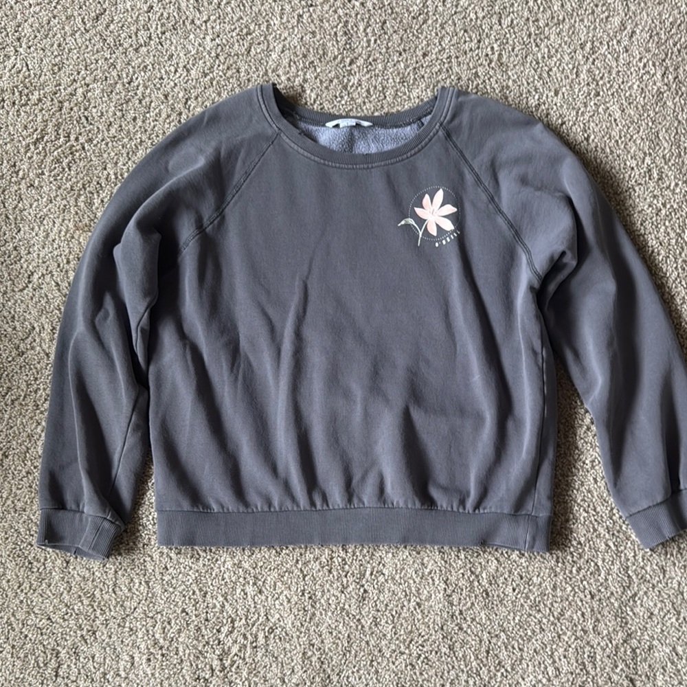 O'Neill Gray Crew Neck Sweater with Ribbed Cuffs